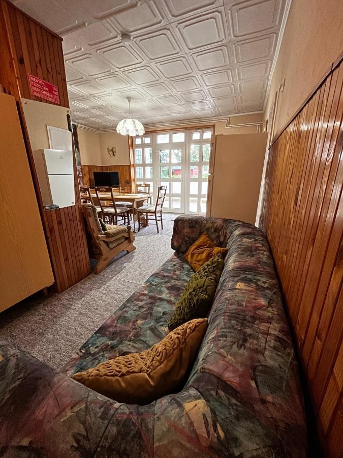 Karolin Apartman Bük Eksteriør billede
