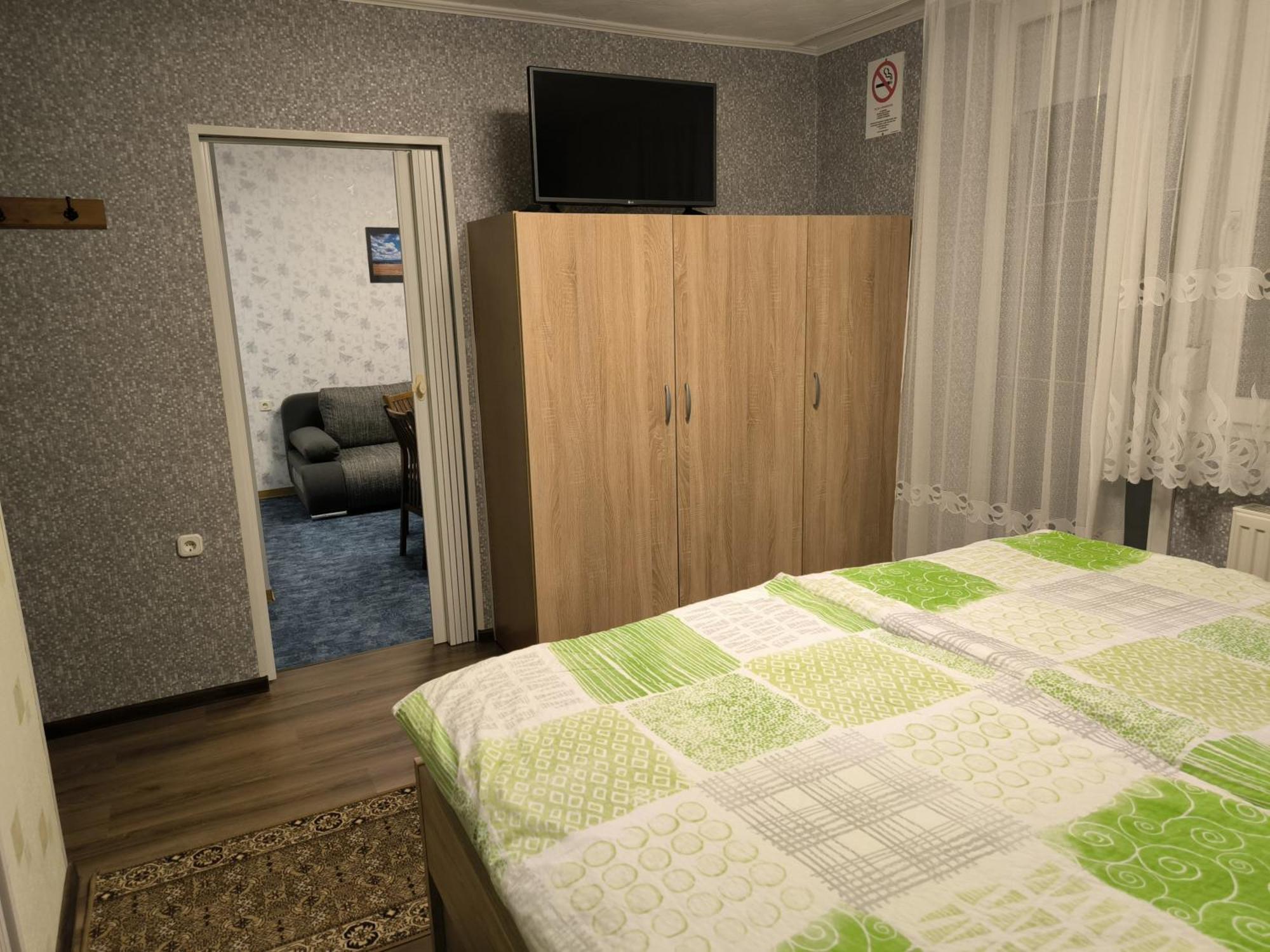 Karolin Apartman Bük Eksteriør billede